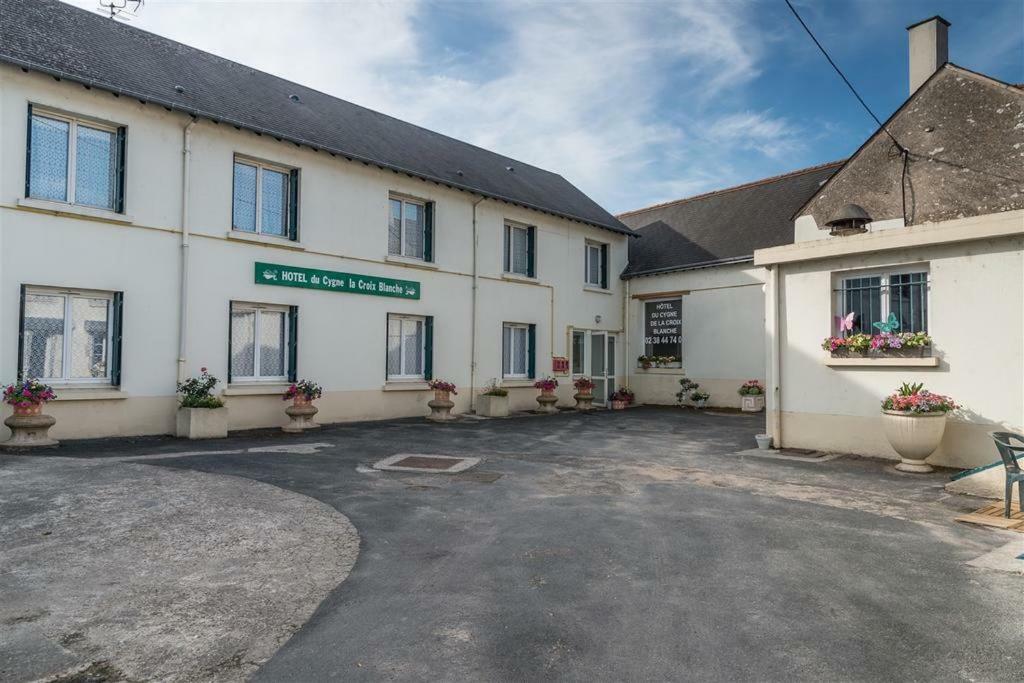 Hotel Du Cygne De La Croix Blanche Lailly-en-Val Exteriér fotografie